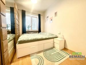 Pronájem bytu 2+kk, Zlín, Lorencova, 55 m2