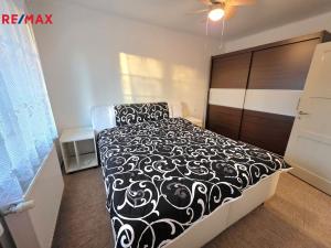 Prodej bytu 3+1, Krnov - Pod Bezručovým vrchem, Nádražní, 58 m2