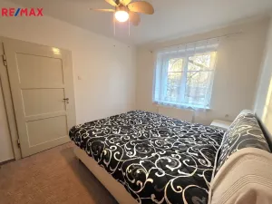 Prodej bytu 3+1, Krnov - Pod Bezručovým vrchem, Nádražní, 58 m2