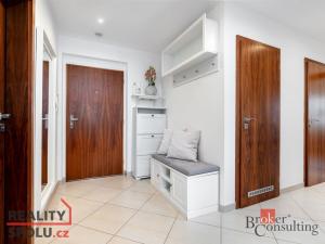 Pronájem bytu 4+kk, Praha - Zličín, Sazovická, 93 m2