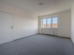 Prodej bytu 3+1, Plzeň, Kolmá, 97 m2