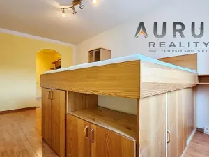 Prodej bytu 2+kk, Praha - Újezd nad Lesy, Žíšovská, 45 m2