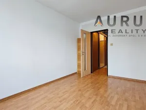 Prodej bytu 2+kk, Praha - Újezd nad Lesy, Žíšovská, 45 m2