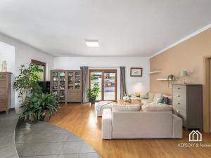 Prodej rodinného domu, Nelahozeves, V Závětině, 252 m2