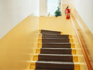 Prodej bytu 2+kk, Karlovy Vary - Stará Role, Závodu míru, 36 m2