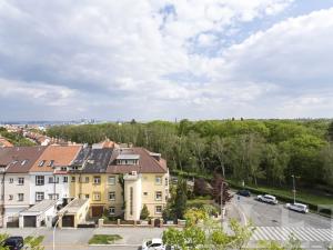 Pronájem bytu 2+kk, Praha - Košíře, Česká, 47 m2