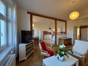 Pronájem bytu 3+kk, Praha - Smíchov, Na Skalce, 78 m2