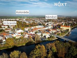 Pronájem obchodního prostoru, Poděbrady, Husova, 23 m2