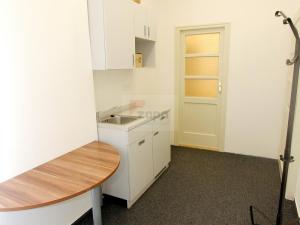 Pronájem kanceláře, Praha - Nové Město, Národní, 65 m2