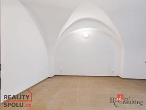 Pronájem obchodního prostoru, Jihlava, Čajkovského, 131 m2