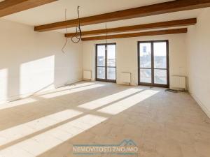 Prodej ubytování, Znojmo, Suchohrdelská, 1550 m2