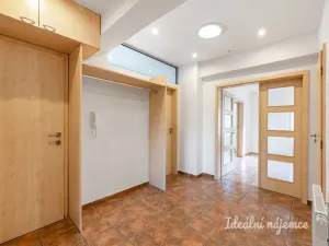 Pronájem bytu 3+1, Praha - Chodov, Volkovova, 75 m2