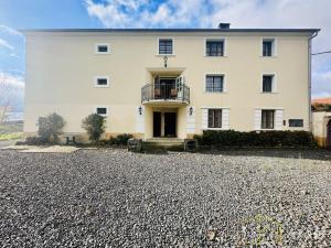 Prodej vícegeneračního domu, Třebušín, 750 m2