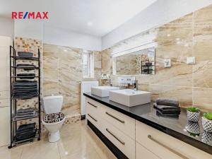 Prodej rodinného domu, České Velenice, Komenského, 247 m2