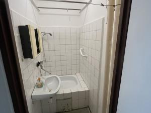 Pronájem bytu 1+kk, Neratovice, 28. října, 24 m2
