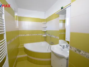 Prodej bytu 3+1, Štíty, Sportovní, 81 m2