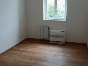 Pronájem bytu 2+kk, Praha - Nusle, Jaromírova, 43 m2