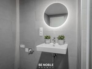 Pronájem bytu 2+kk, Praha - Košíře, Starokošířská, 43 m2