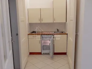 Pronájem kanceláře, Praha - Malá Strana, Karmelitská, 62 m2