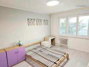 Pronájem bytu 2+1, Kralupy nad Vltavou - Lobeček, Dr. E. Beneše, 56 m2