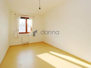 Pronájem bytu 2+kk, Praha - Malešice, Akademická, 56 m2