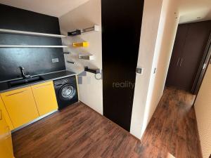 Pronájem bytu 2+kk, Praha, Třeboradická, 40 m2