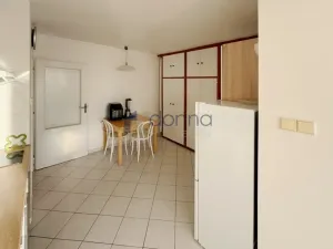 Pronájem bytu 2+kk, Praha, Nekvasilova, 41 m2