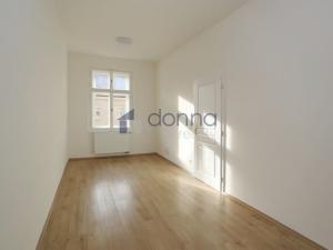 Pronájem bytu 2+kk, Praha, Rumunská, 58 m2