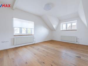 Pronájem bytu 3+kk, Praha - Satalice, Vinořská, 110 m2