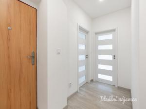 Pronájem bytu 3+1, Praha - Krč, Rosečská, 84 m2