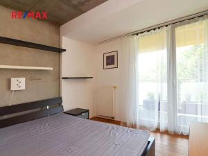 Pronájem bytu 2+kk, Praha - Vysočany, Ocelářská, 50 m2