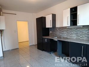 Prodej bytu 2+1, Nový Bor, Palackého náměstí, 67 m2