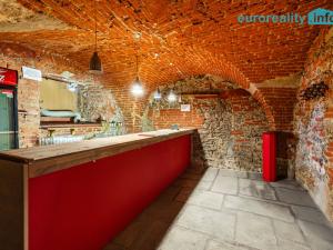 Prodej obchodního prostoru, Cheb, Cechovní, 100 m2