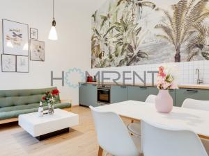 Pronájem bytu 2+kk, Praha - Karlín, Prvního pluku, 55 m2