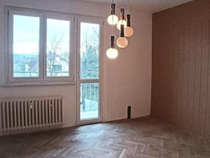 Prodej bytu 2+1, Kynšperk nad Ohří, náměstí SNP, 52 m2