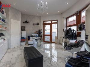 Prodej obchodního prostoru, Karlovy Vary, Zámecký vrch, 30 m2