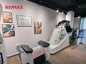 Pronájem obchodního prostoru, Praha - Karlín, Sokolovská, 165 m2