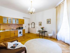 Pronájem bytu 2+kk, Praha - Nové Město, Mikulandská, 65 m2