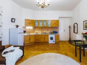 Pronájem bytu 2+kk, Praha - Nové Město, Mikulandská, 65 m2
