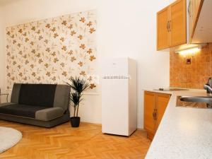 Pronájem bytu 2+kk, Praha - Nové Město, Mikulandská, 65 m2