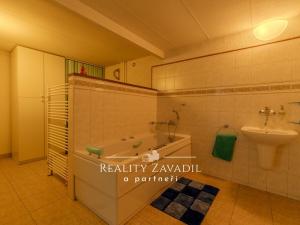 Prodej chaty, Komorní Lhotka, 150 m2