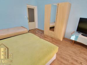 Prodej bytu, Jeníkovice, 228 m2