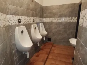 Prodej obchodního prostoru, Dvůr Králové nad Labem, 400 m2