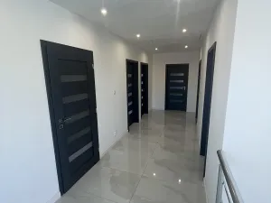 Prodej rodinného domu, Jeneč, Malé náměstí, 192 m2