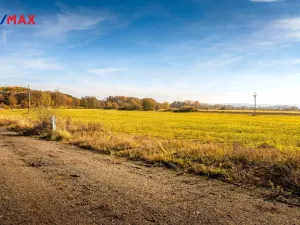 Prodej pozemku pro bydlení, Hajany, 1824 m2