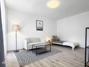 Pronájem bytu 1+kk, Praha - Střížkov, Rumburská, 33 m2