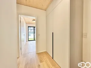 Pronájem bytu 3+kk, Praha, Ujgurská, 57 m2