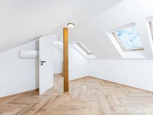 Prodej bytu 4+kk, Praha - Vršovice, Žitomírská, 103 m2