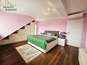 Prodej rodinného domu, Čebín, 208 m2