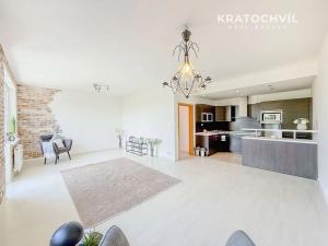 Prodej bytu 3+kk, Vestec, U Strouhy, 66 m2